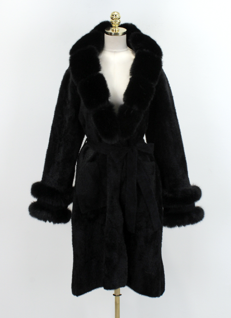 ボリュームエコファーロングコート | レディースファッション通販 - DHOLIC