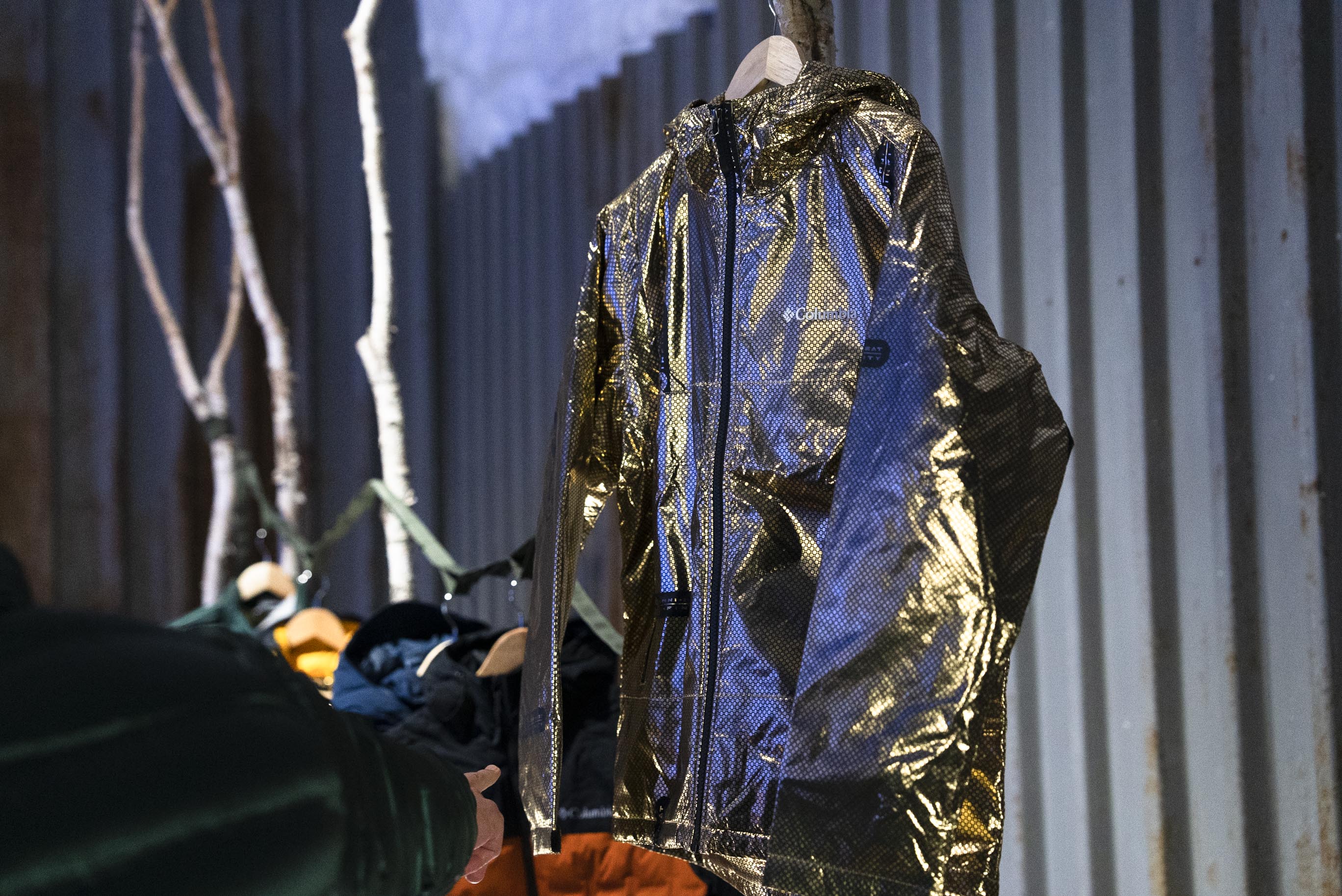 コロンビア」のOMNI-HEAT INFINITYの実力を冷凍庫で体験してきた結果