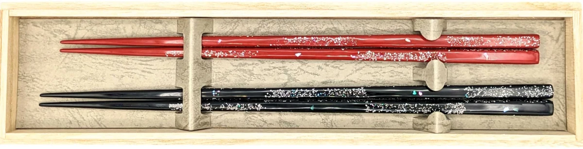 送料無料】本塗り若狭塗 市松 夫婦箸セット【桐箱入】 - お買い物