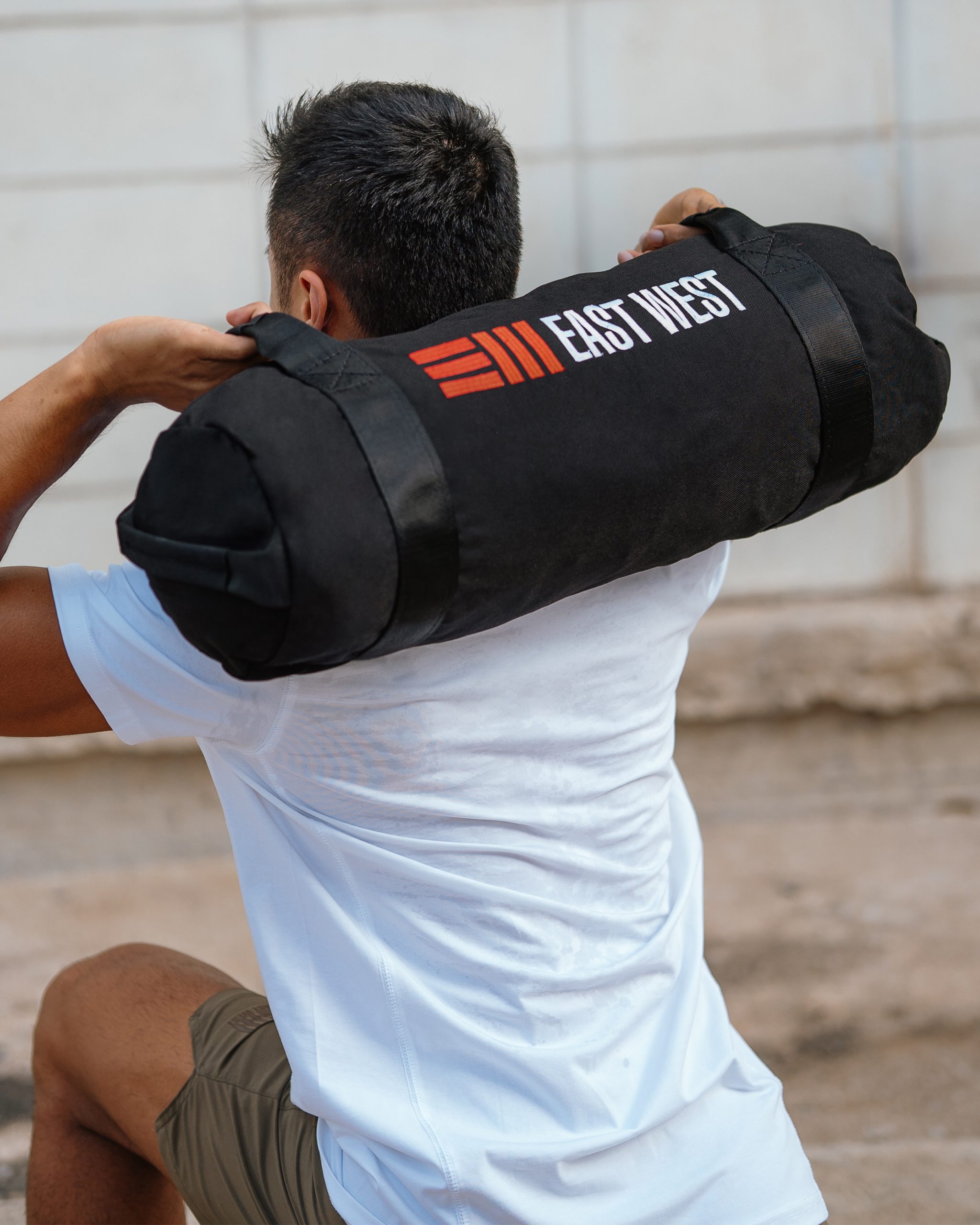 丸太ログ型サンドバッグ(中身砂含まず) - East West Fitness