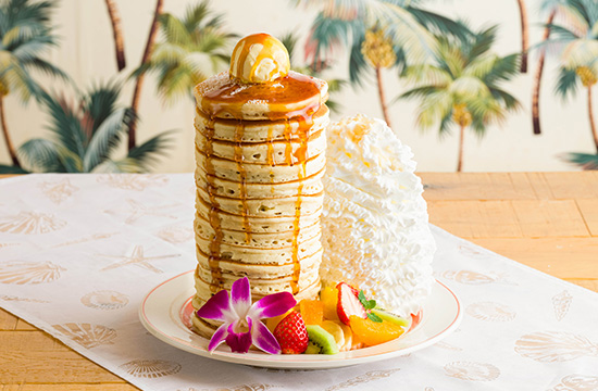 15年分の感謝を重ねました！Eggs 'n Thingsのアニバーサリーパンケーキ