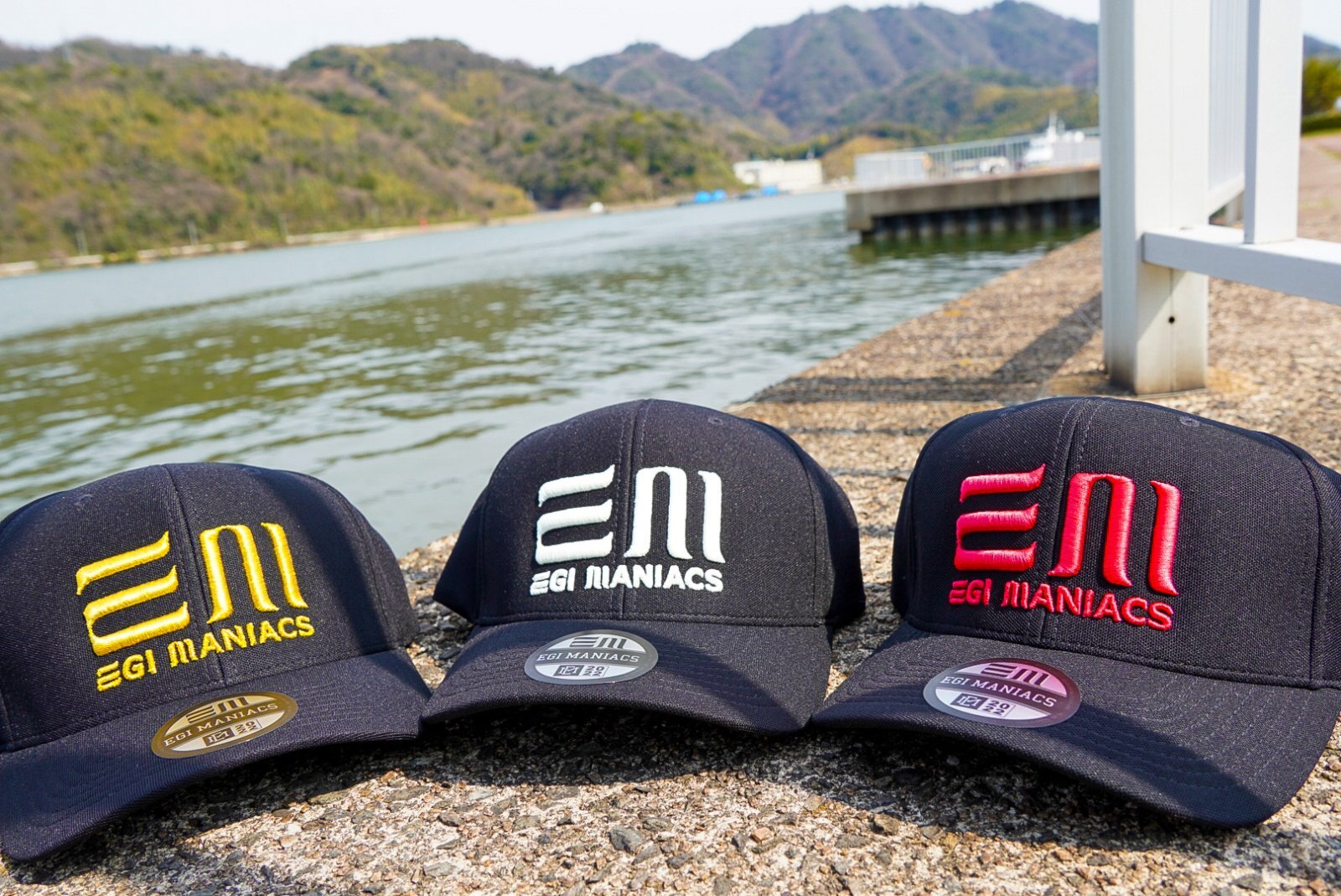 ☆送料無料☆エギマニ EM 3D刺繍/撥水ストレッチキャップ - EGI MANIACS