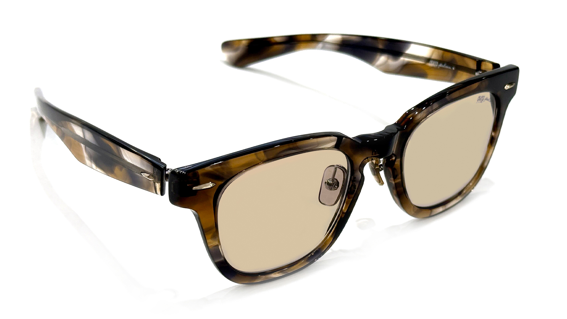 ウェリントンスタイルの新作サングラス 999.9 feelsun 「F-56NP