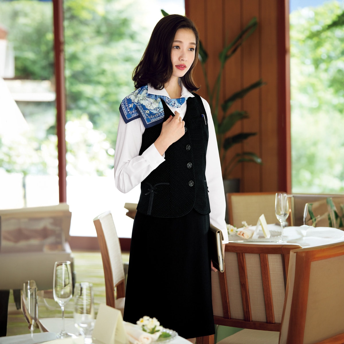 FS45738 アジャスター付マーメイドスカート｜医療用白衣・介護