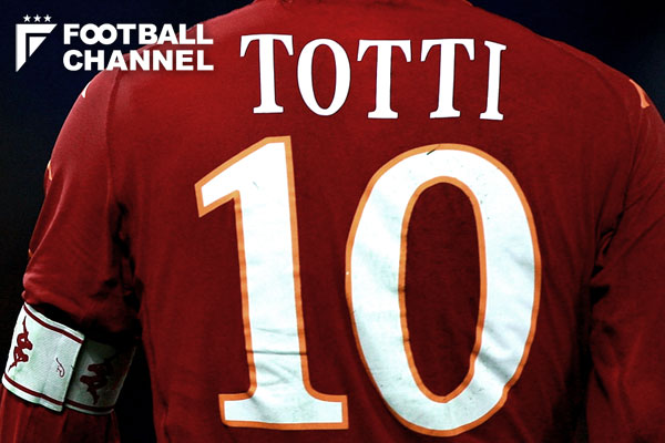 現役引退のトッティ、「10番」サイン入りユニフォームを宇宙へ打ち上げ