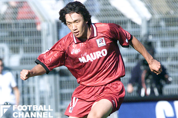 02年、中村俊輔。世界最高級のFKが残した爪痕。稀代のトップ下が批判