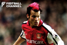 監督デビューのユングベリ、現役時代のベストゴールのひとつ。マンU戦