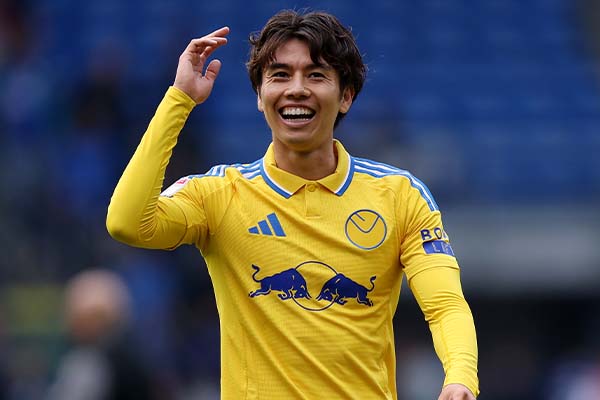 信じられない｣田中碧、リーズ初スタメンが近づく！？ 専門メディアは