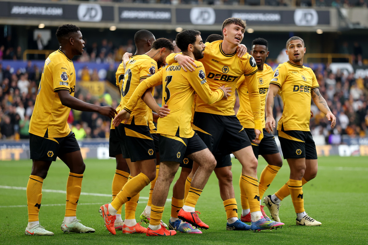 ウルブスがサードユニフォームを発表！“鮮やかなブルー”を基調に