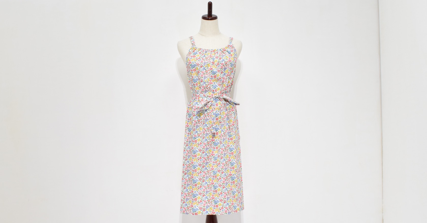 リバティプリント胸ギャザーエプロン | ウェア | FABRIC'S