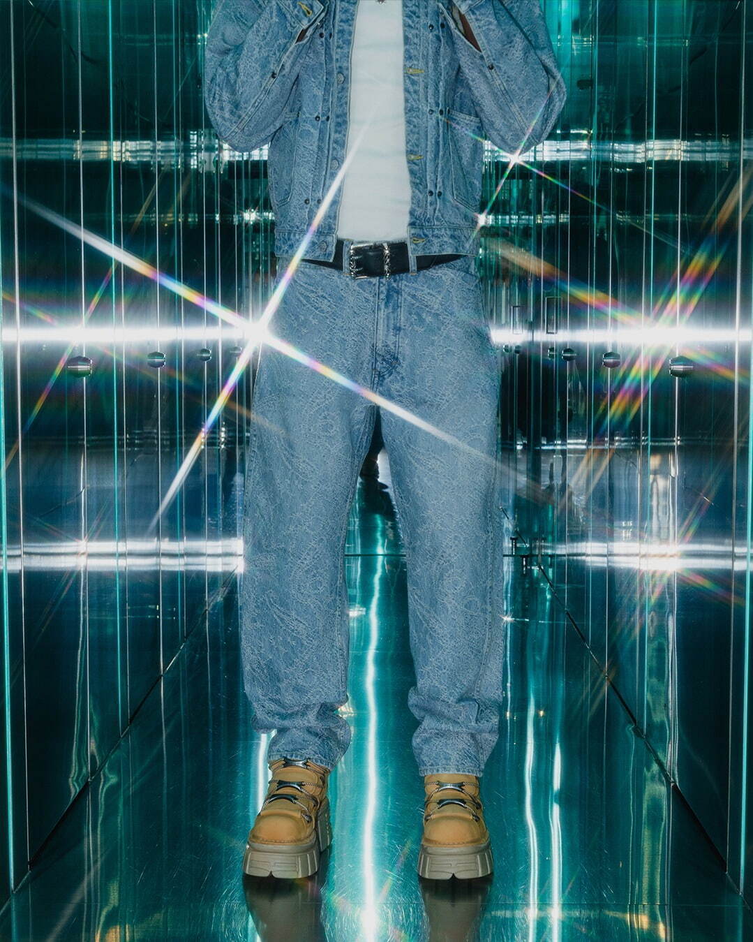 ニードルズ×ヌビアン“ペイズリー柄”のデニムジャケット＆ジーンズ