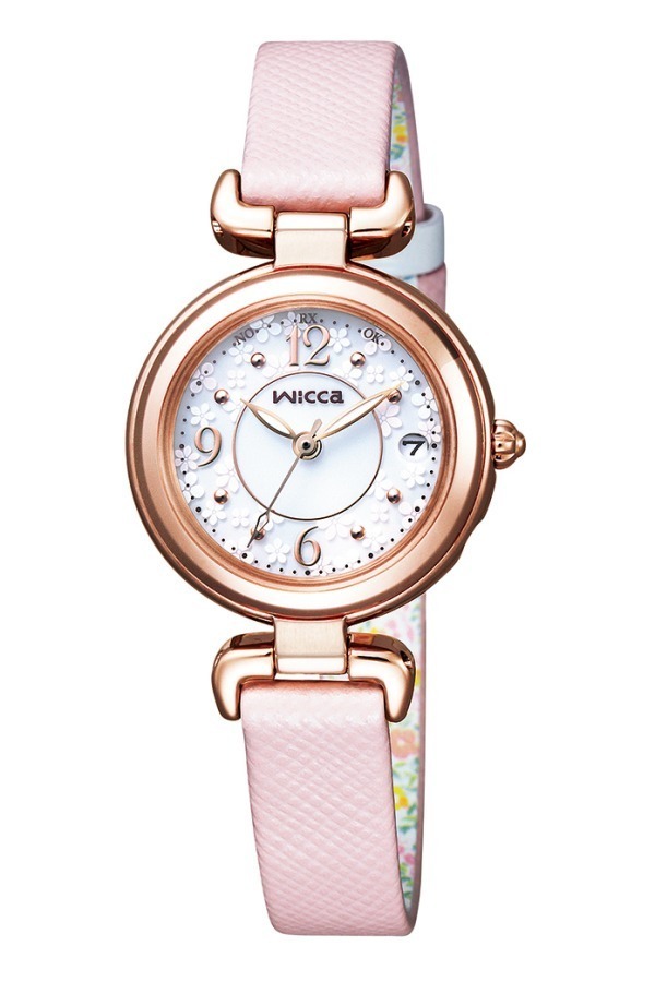 有村架純×シチズン時計「ウィッカ」四つ葉のクローバー＆イエローの