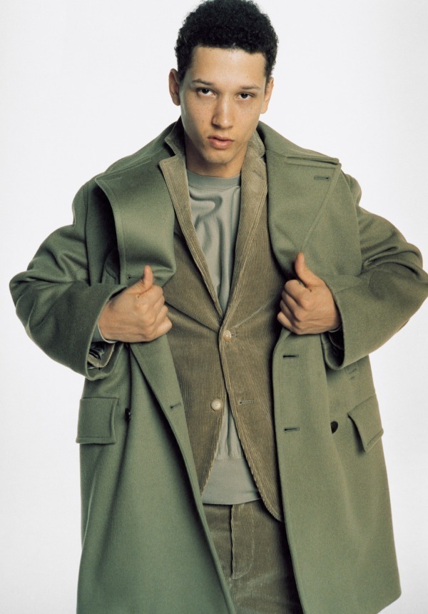 オーラリー 新作メンズアウター - ビッグシルエットの“上質感”トレンチ