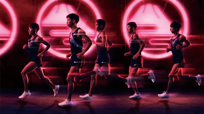 ナイキから“駅伝”着想のランニングシューズ、ズーム ヴェイパーフライ