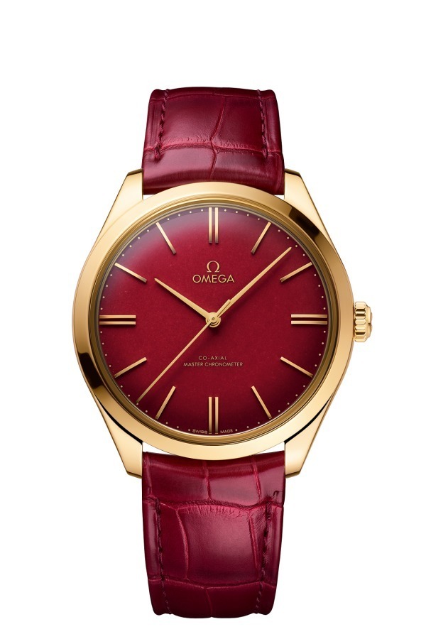 オメガの限定ウォッチ「デ・ヴィル トレゾア」初のレッドエナメル文字