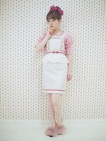 シャーリーテンプルの”オトナ服”18年秋、ドーナツ＆ジャム瓶柄の