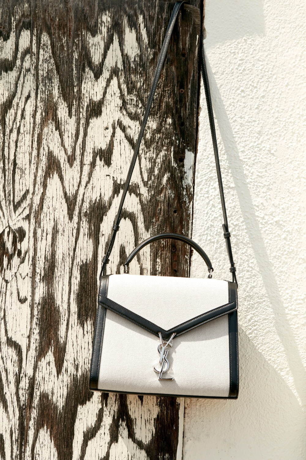 サンローランのバッグ「ベイビー・カサンドラ」からキャンバス＆レザー