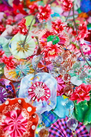 蜷川実花と蜷川宏子が母娘でコラボ、極彩色の写真×キルトを融合させた