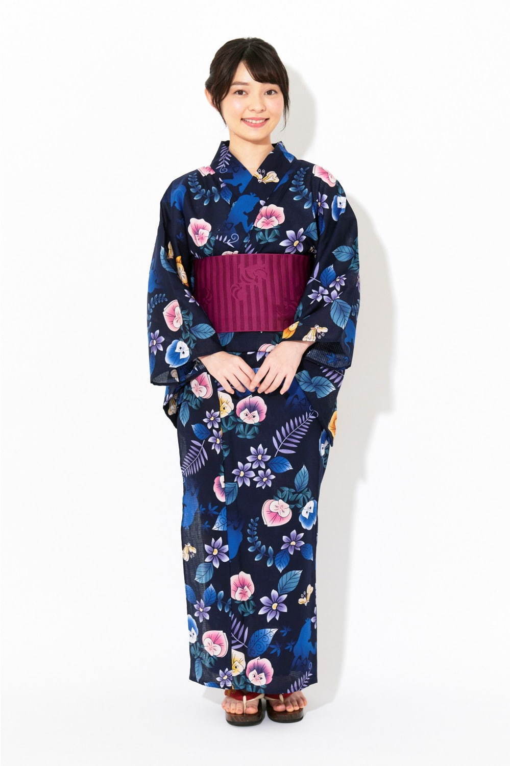 ふしぎの国のアリス』モチーフの新作浴衣、パンジーや蝶を散りばめて