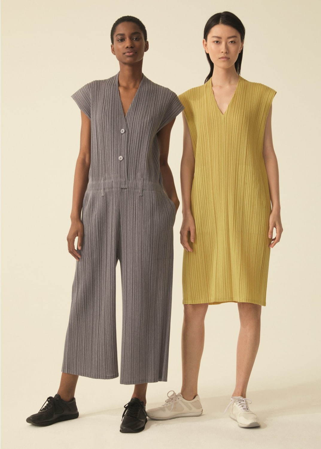 プリーツ プリーズ イッセイ ミヤケ“指揮棒の軌跡”モチーフワンピ