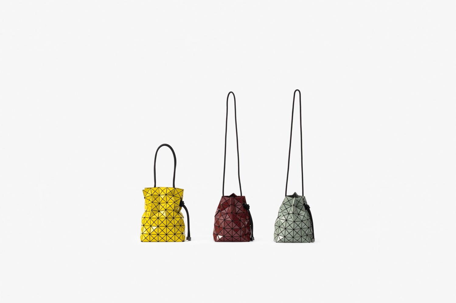 BAO BAO ISSEY MIYAKE新作、秋冬カラー纏った“巾着バッグ”や大容量