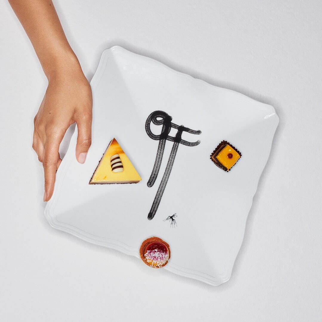 オフ-ホワイト×ジノリ1735コラボ食器、“グラフィティアート”を配した