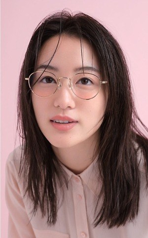 JINS「チークカラーレンズ」“メガネをかけるだけ”で血色感UP、チークを