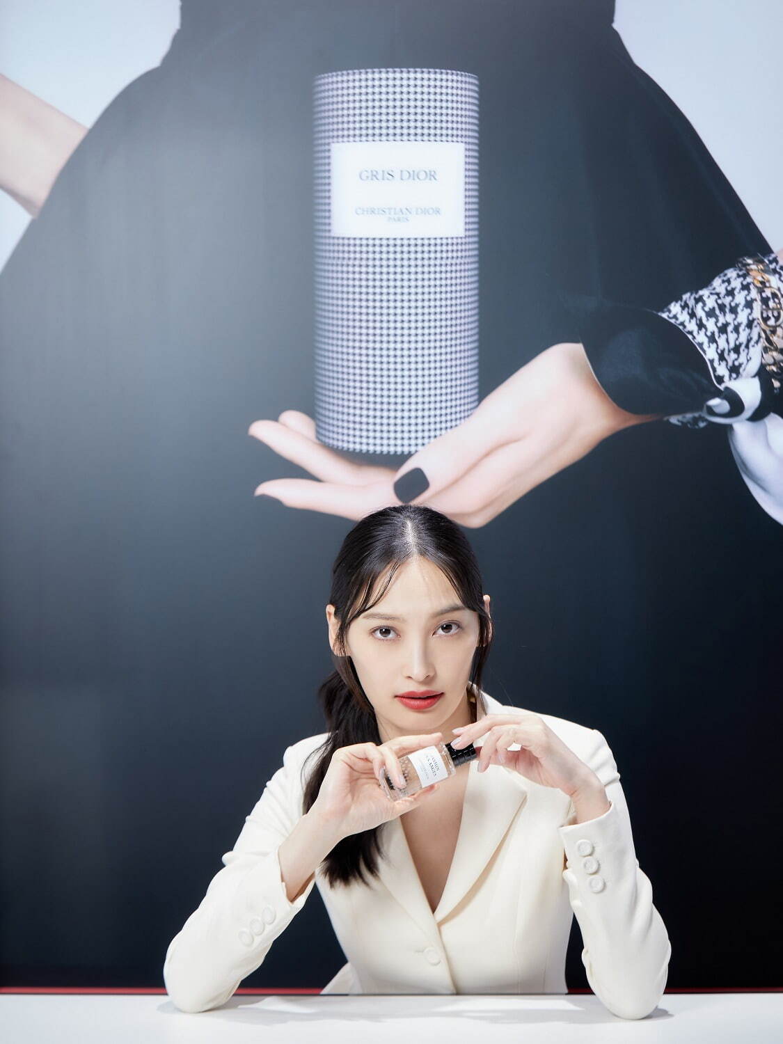 ディオール“ニュールック”着想のメイクアップイベントが伊勢丹新宿で