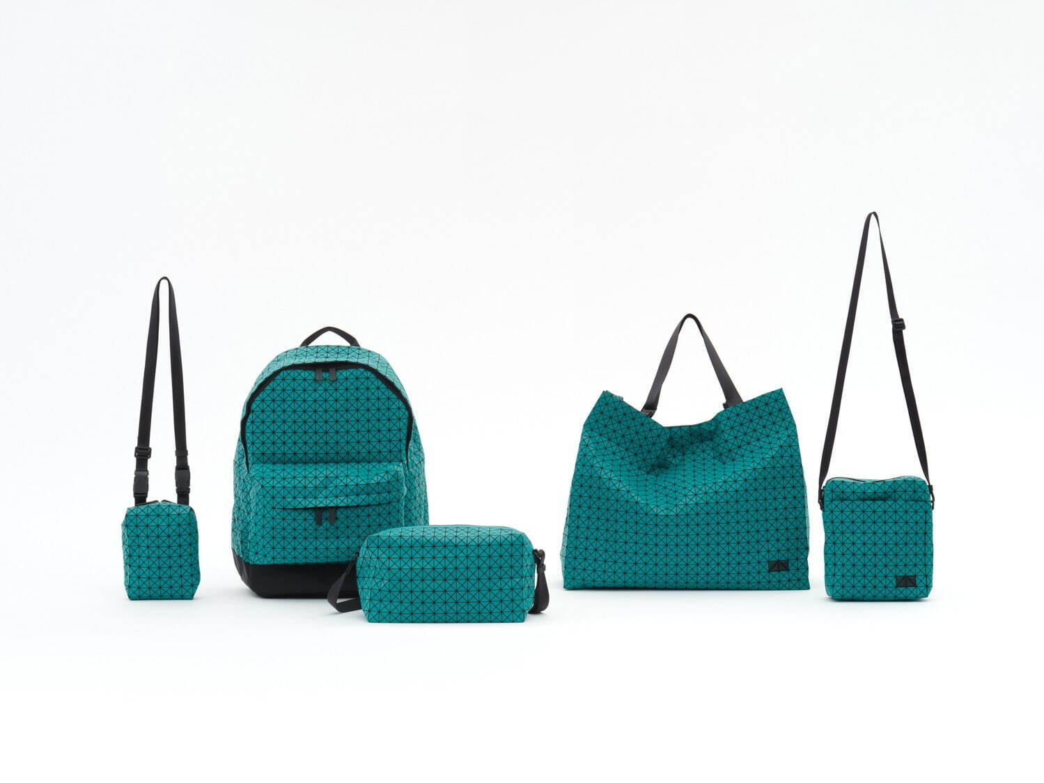 BAO BAO ISSEY MIYAKE新作、“まるでアクセサリー”輝くショルダーバッグ