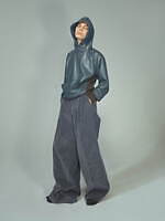 ジョン ローレンス サリバンの新作、太畝コーデュロイのダブルコート