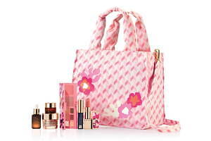 エスティ ローダー23年母の日限定コフレ、