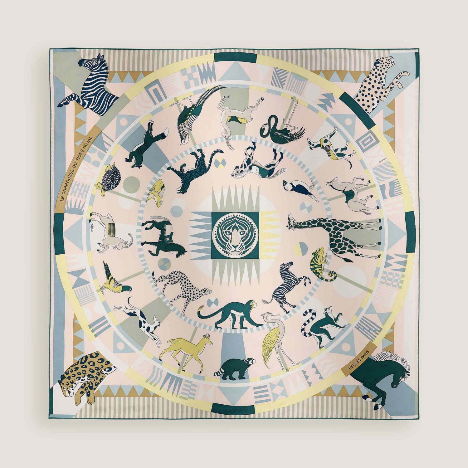 エルメスのシルクスカーフ「カレ」馬と動物たちが舞い踊るサーカス柄や