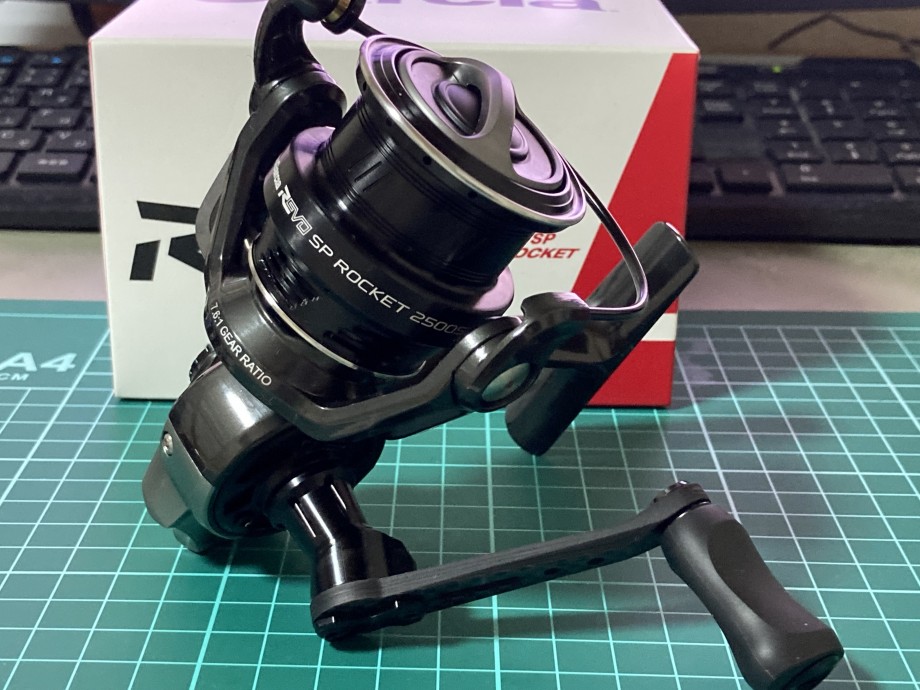 Rockオヤヂのリール・マニアックス！！】 REVOロケット2500S 初めての