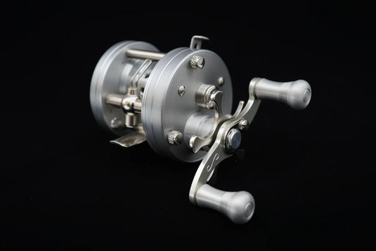 五十鈴工業株式会社 / Isuzu Kogyo Co._Fish Hook