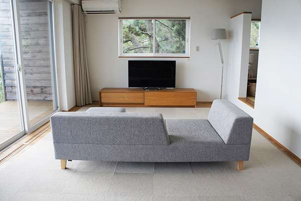 PIVO 3人掛け + PIVO スツール | お客様の声 | ソファ専門店FLANNEL SOFA