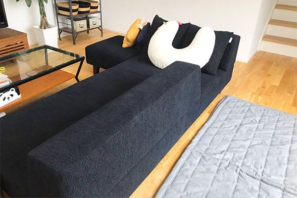 PIVO 3人掛け + PIVO スツール | お客様の声 | ソファ専門店FLANNEL SOFA