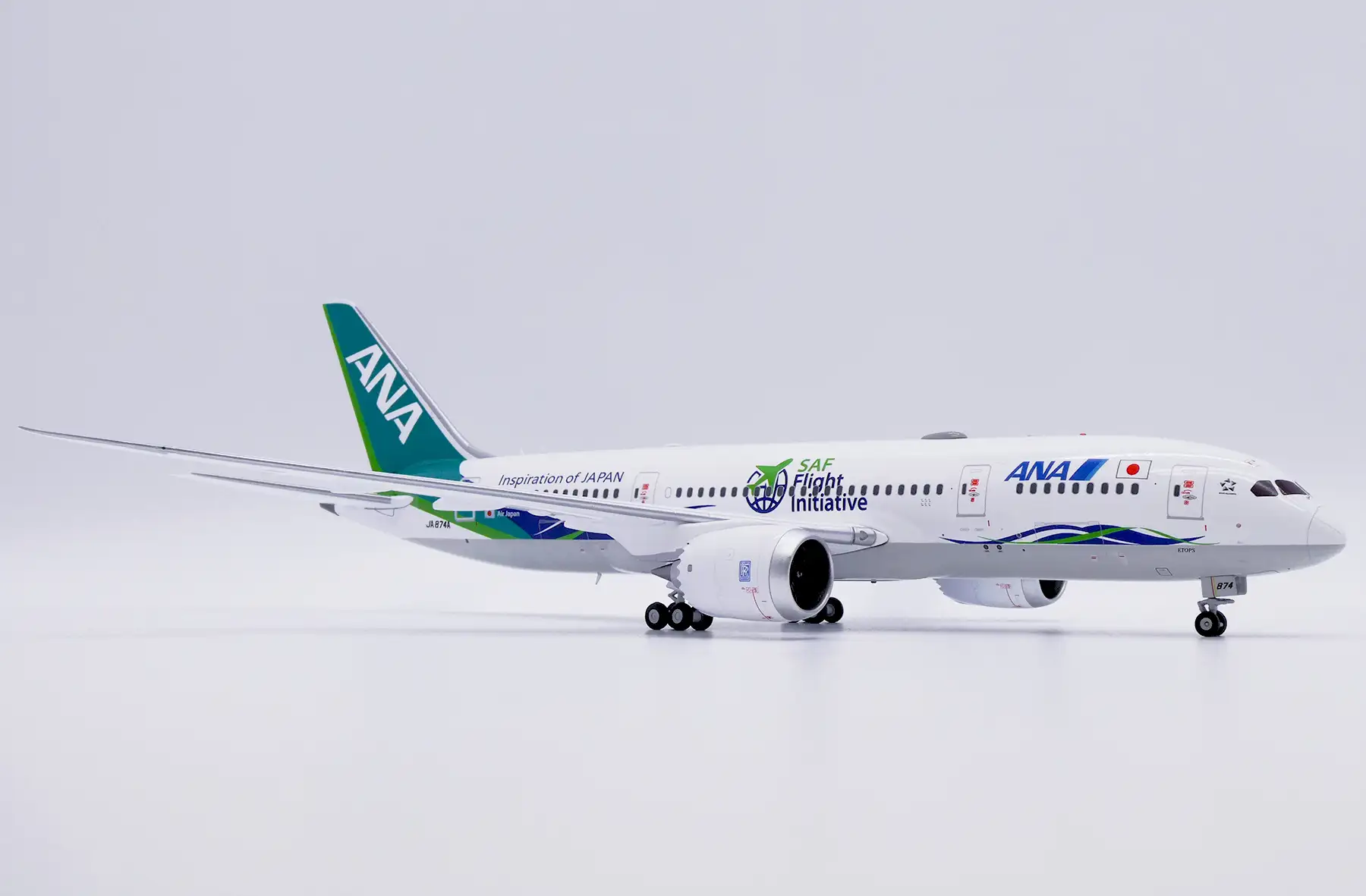 航空機・ヘリコプター IWAYA 1/200 B787-8 ANA JA820A 8044-02 航空機
