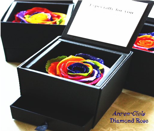 ダイアモンドローズ、幸福を呼ぶ7色のバラ バレンタインデー