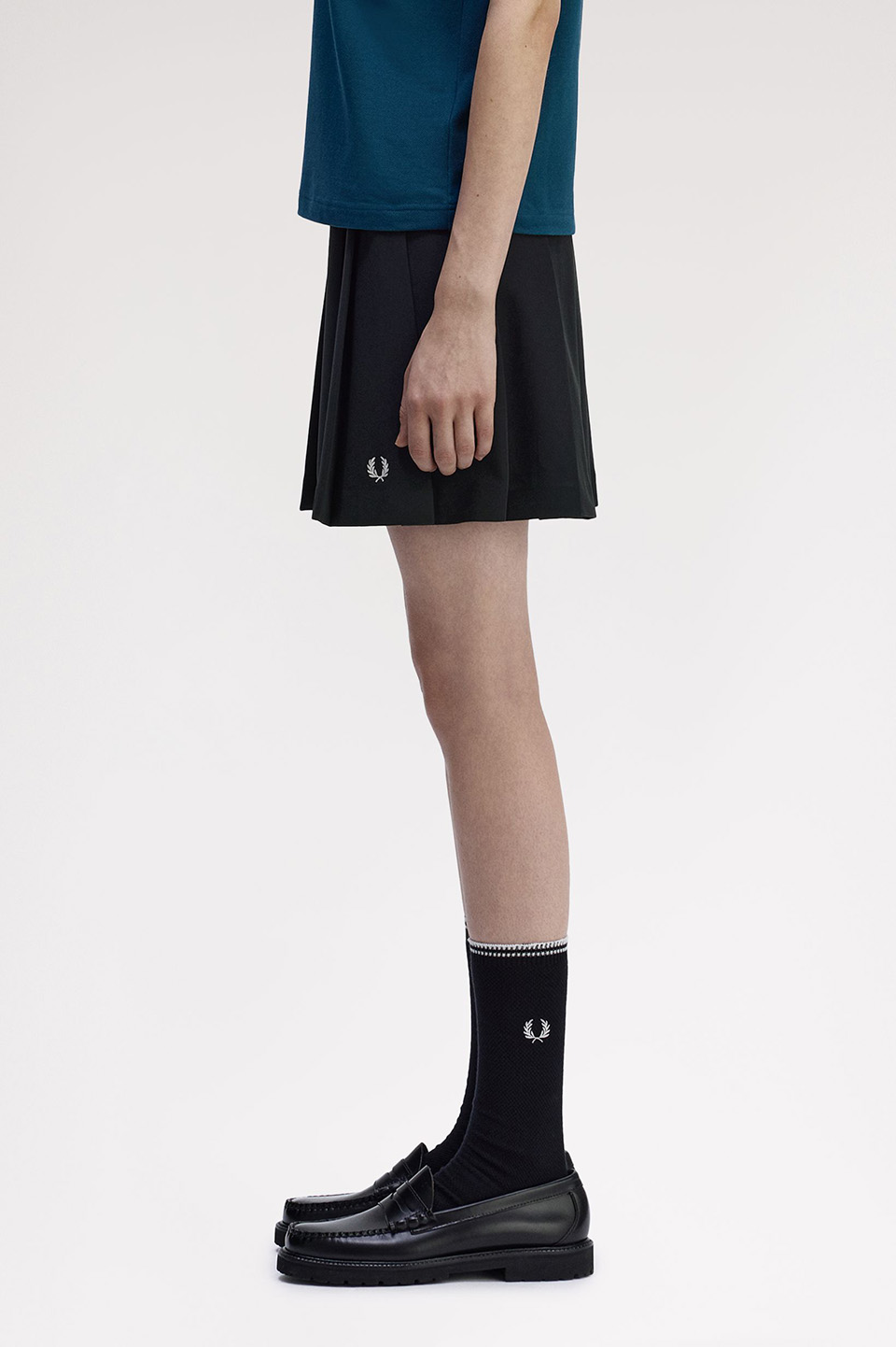 Tipped Pleated Skirt(6 102：BLACK): | FRED PERRY JAPAN | フレッド