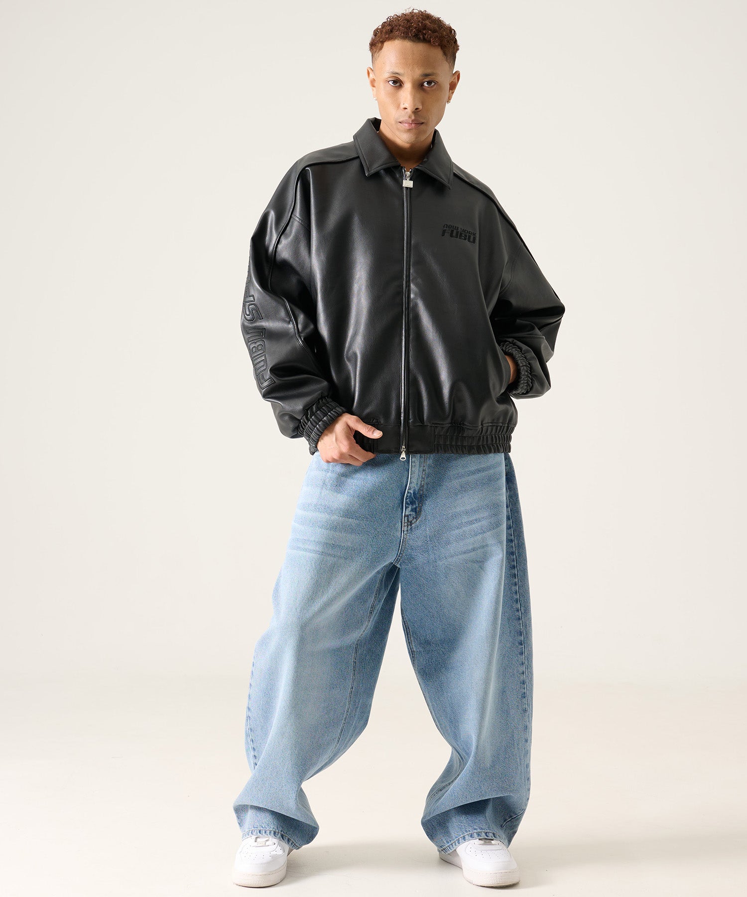 FUBU フブ レーシングモチーフのフェイクレザージャケット。FUBUは