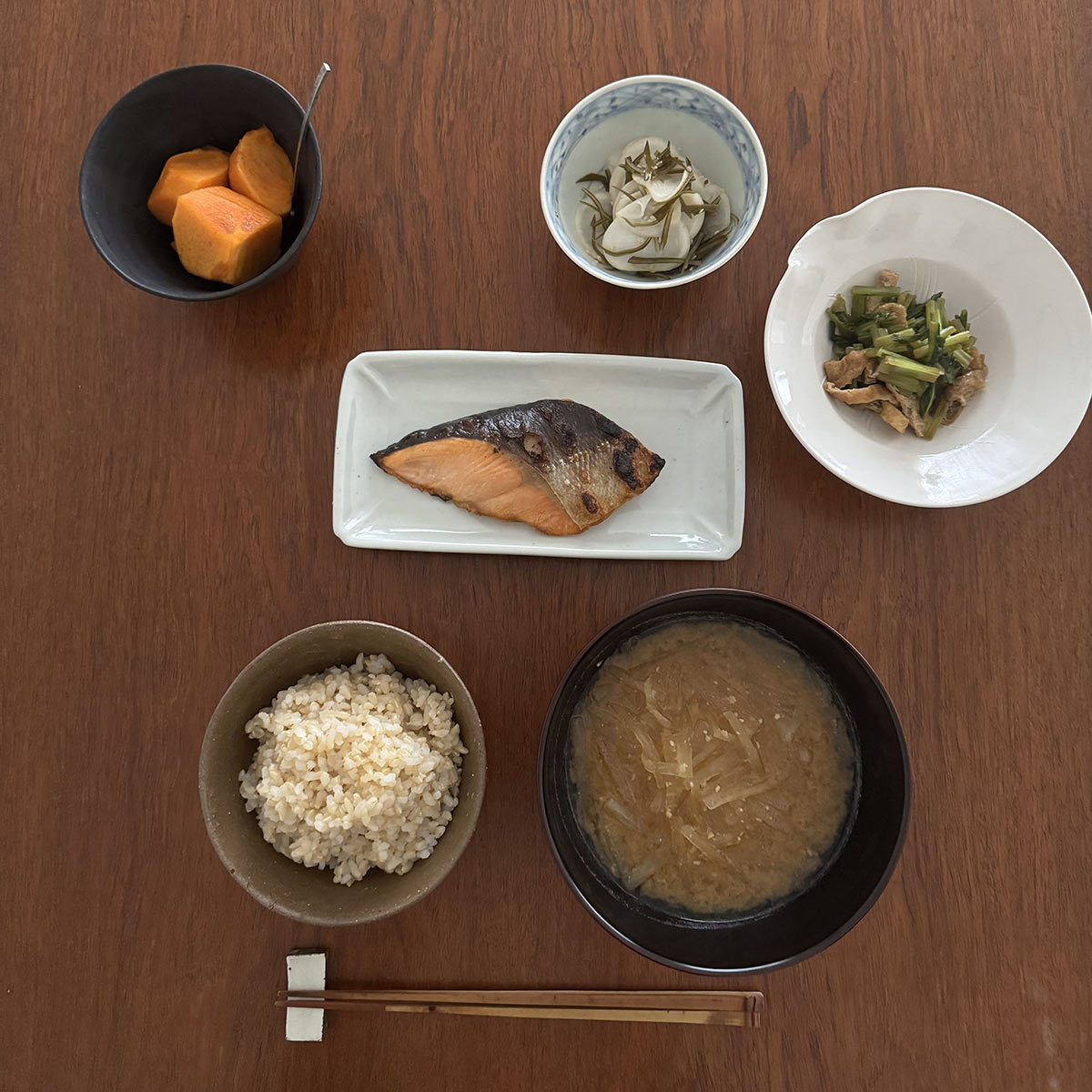 田代淳さんのお椀、わたしの使い方 伊藤まさこ 01 たとえばある日の朝