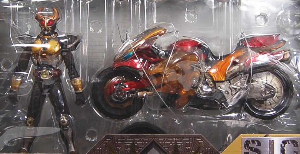 S.I.C. Vol.40 仮面ライダーアギト＆マシントルネイダー (完成品