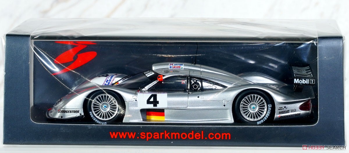 Mercedes-Benz CLR No.4 Le Mans 24H 1999 M.Webber - J-M.Gounon - M