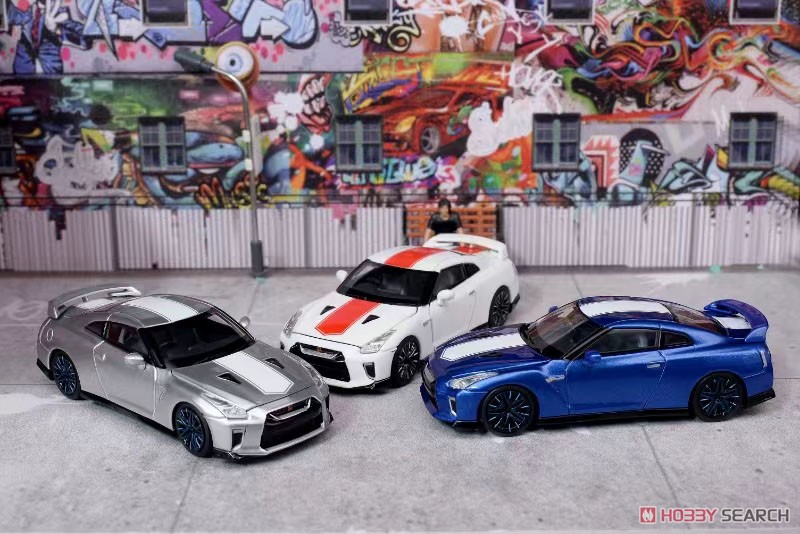 Nissan GT-R(R35) 50th Anniversary Ultimate Metal Silver (ミニカー