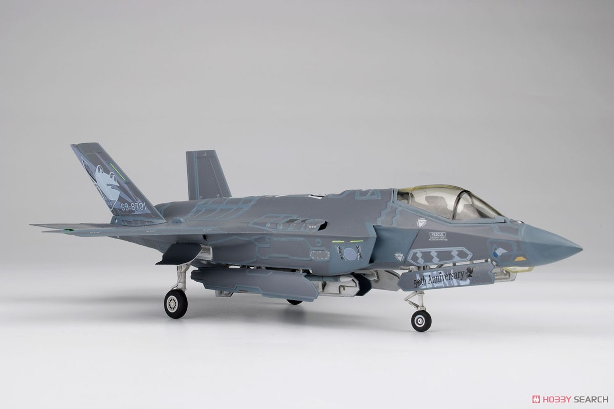 航空自衛隊F-35A ライトニングII 第301飛行隊 50周年記念特別塗装機