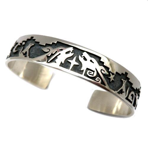 ホピ族のブレスレット・バングル 〔アメリカインディアンが創る〕