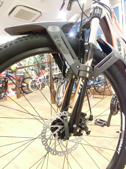 GIANT マウンテンバイク ROCK 29ER！！ | コンズサイクルのスタッフ