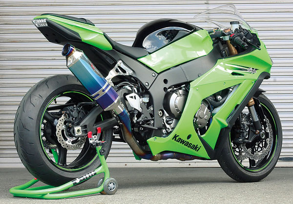 BEETから11年式ZX-10R用レーシングマフラーが発売中 | パーツ