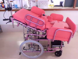 ストレッチャー式車椅子