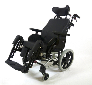 車椅子 レンタル 介助用 座面と背の角度を変えずに倒せるティルト